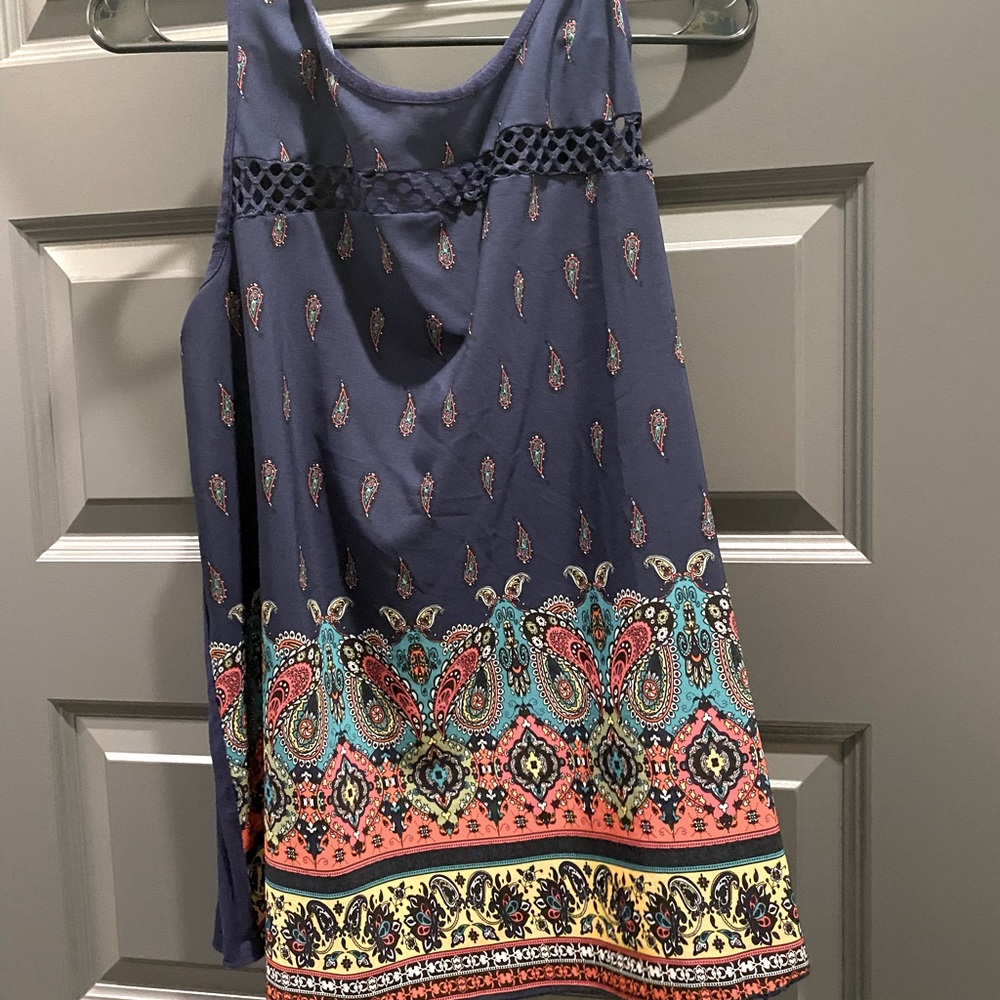 Women’s sleeveless blouse